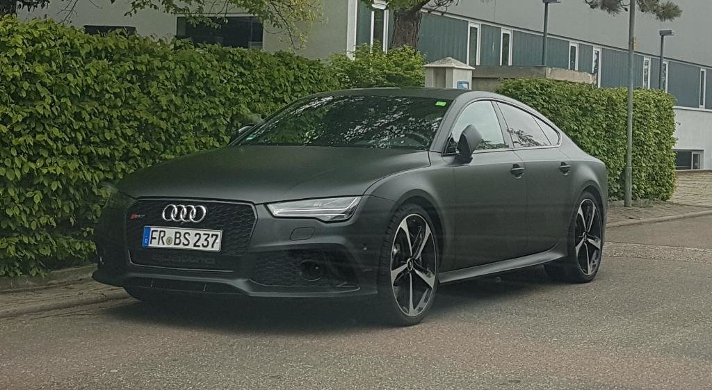 414214RS73261.jpg