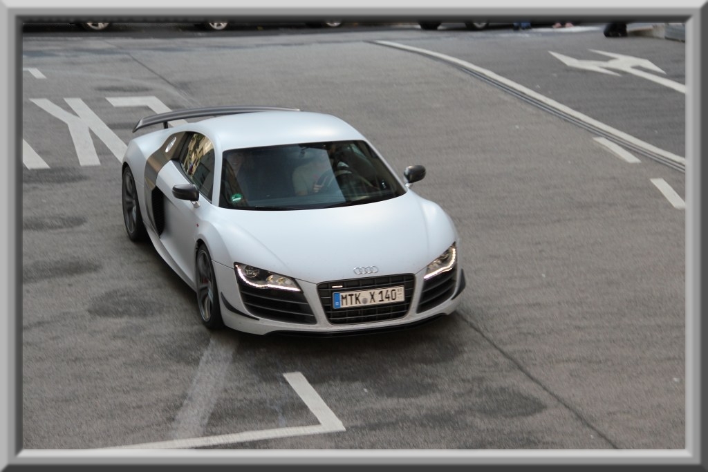 414438R8GT305ESQUIROU.jpg