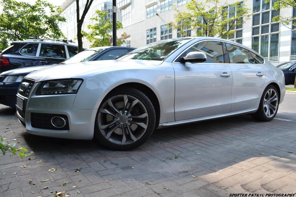 415509342S5SPORTBACK.jpg