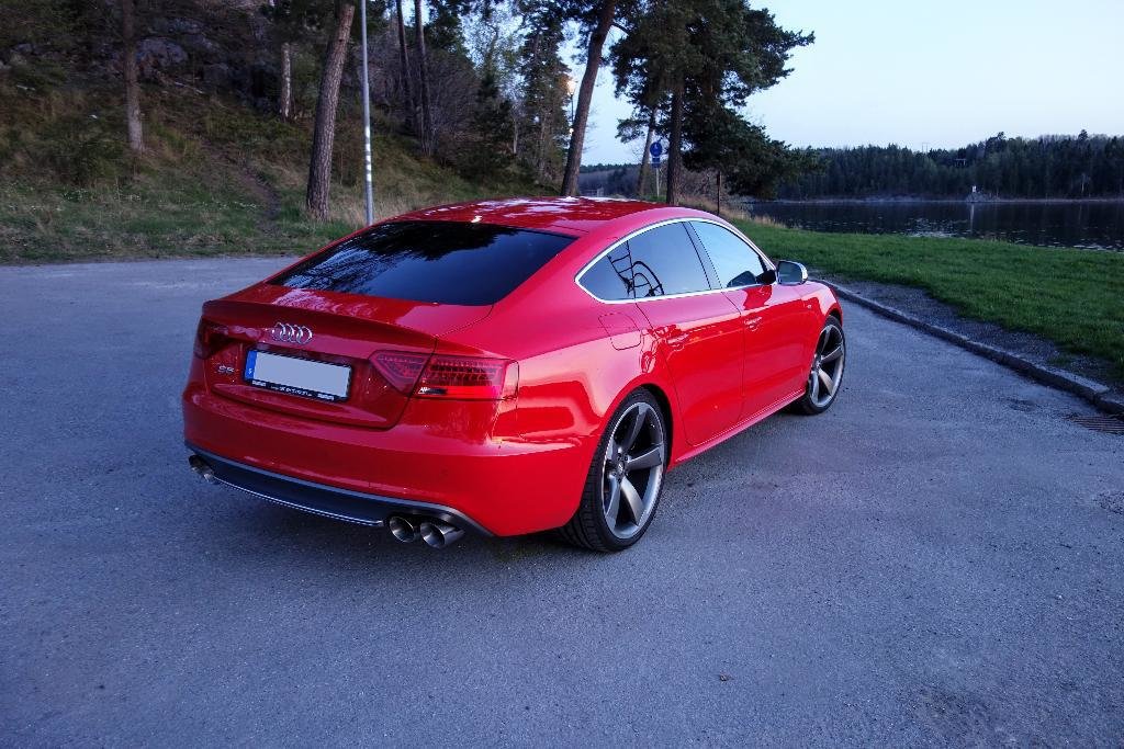 415540758S5SPORTBACK.jpg