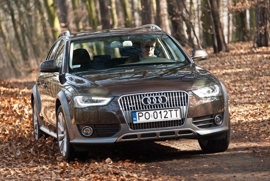 416034664AUDIA4ALLROAD.jpg