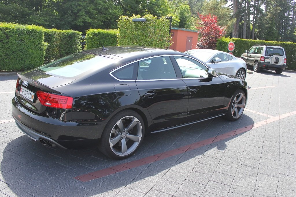 416452330S5SPORTBACK.jpg