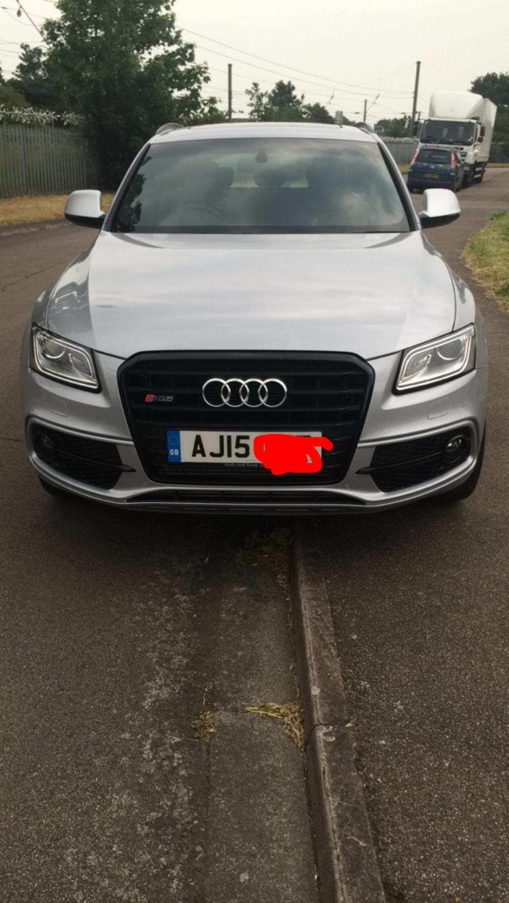 418410AUDISQ52273.jpg