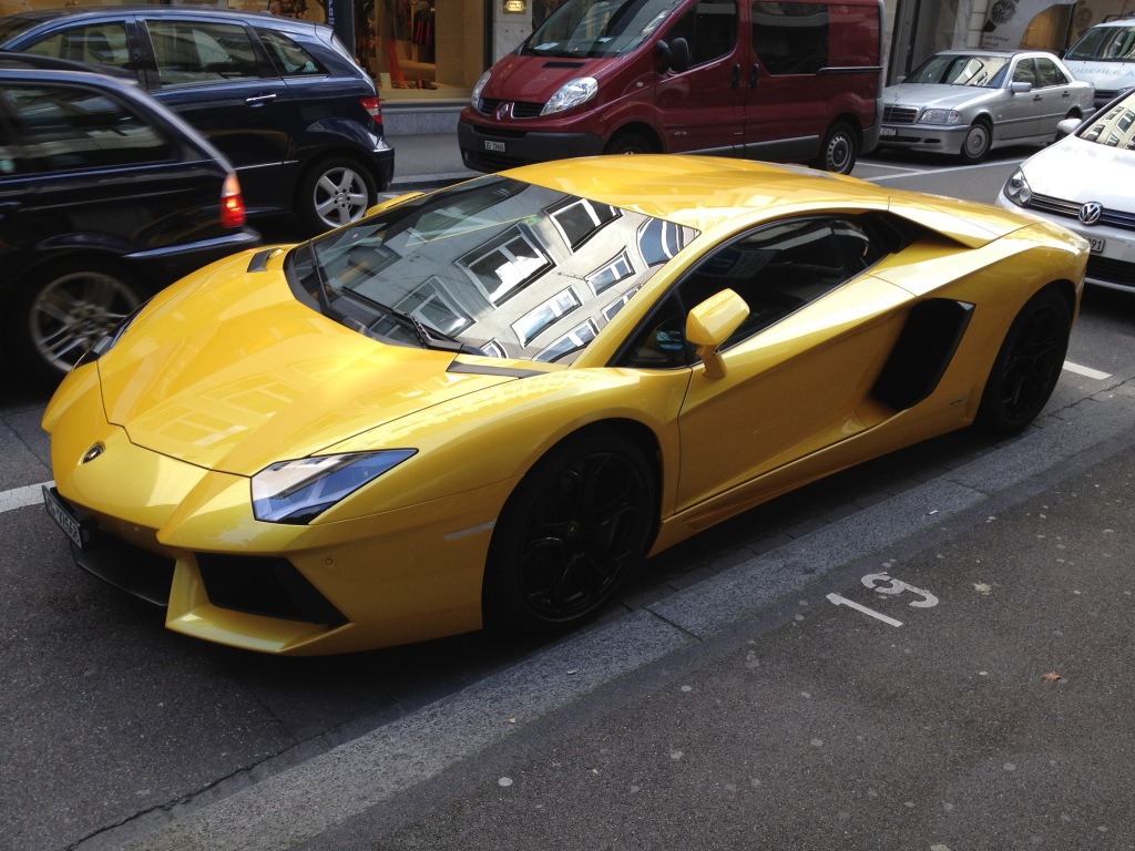 418577703LAMBORGHINIAVENTADOR.jpg