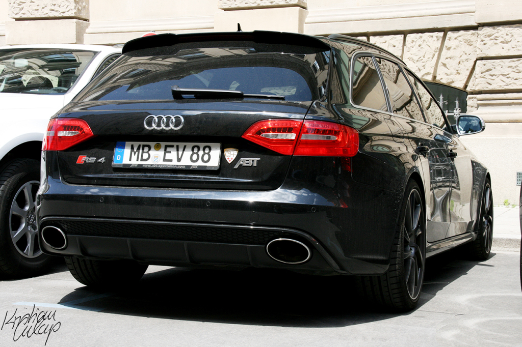 418653RS4B81260.jpg