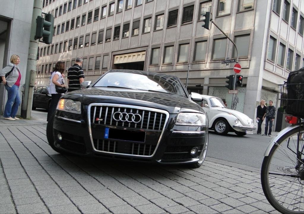 419044271S8ESQUIROU.jpg