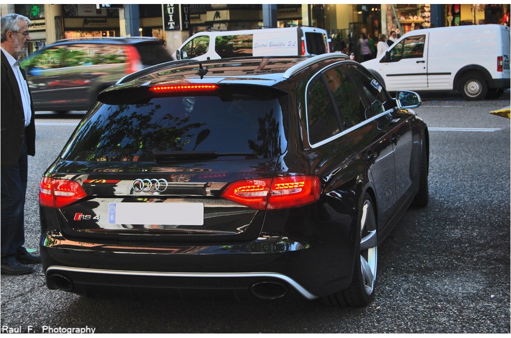 420044RS4B81142.jpg
