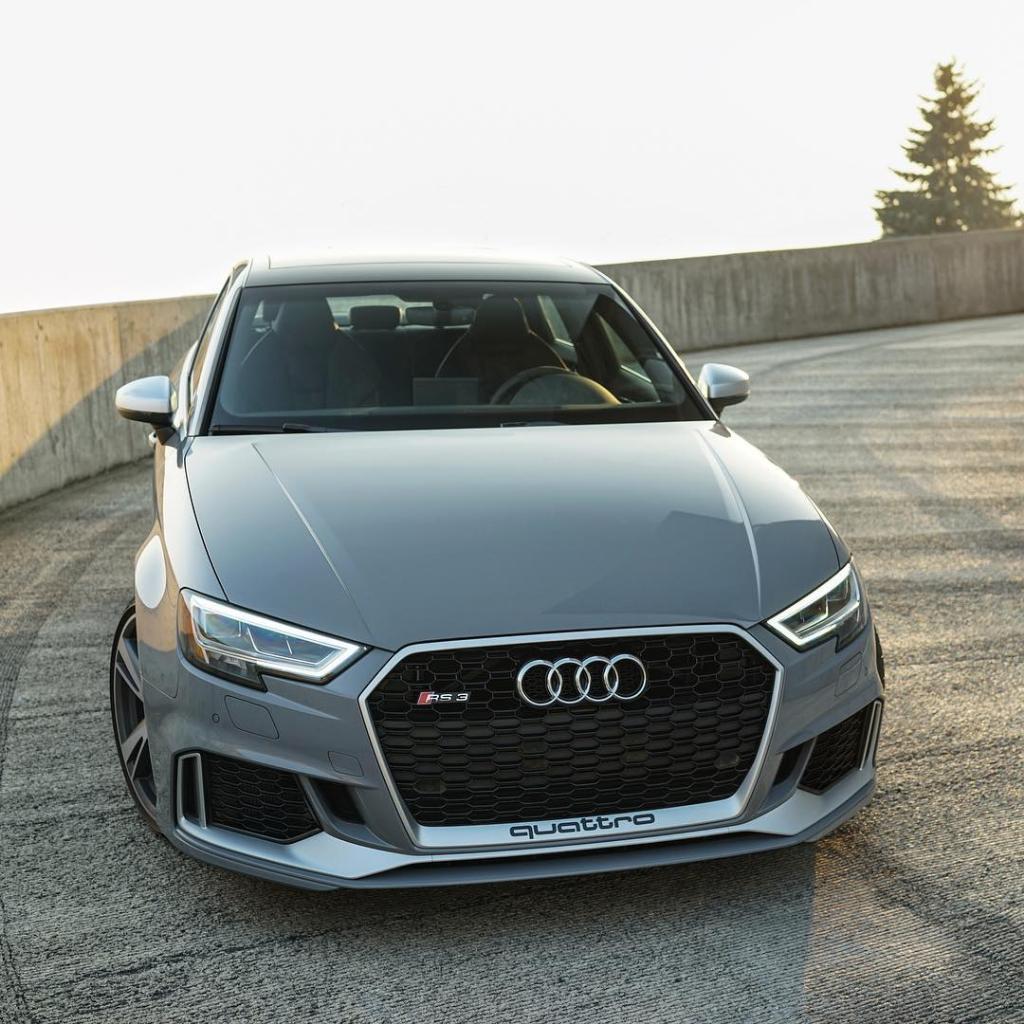 420679RS38V3033.jpg