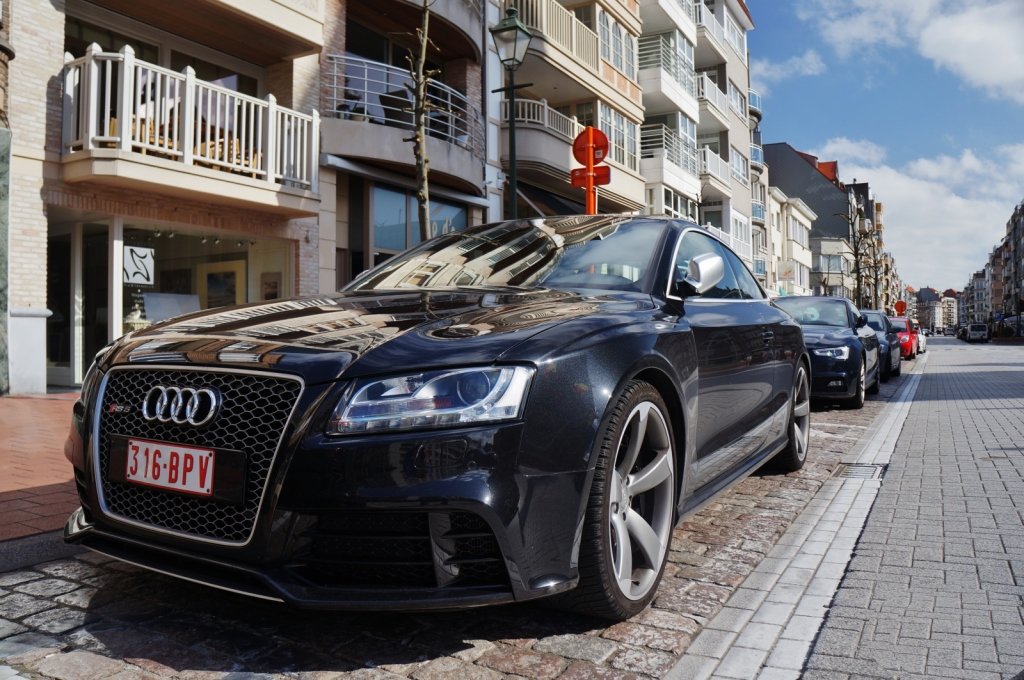 420689AUDIRS5897.jpg