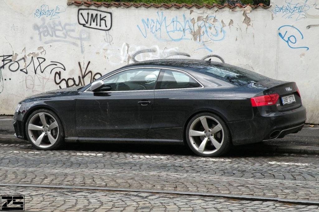 420821AUDIRS53190.jpg
