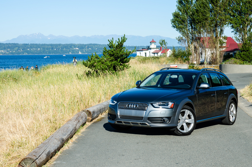 421713450AUDIA4ALLROAD.jpg