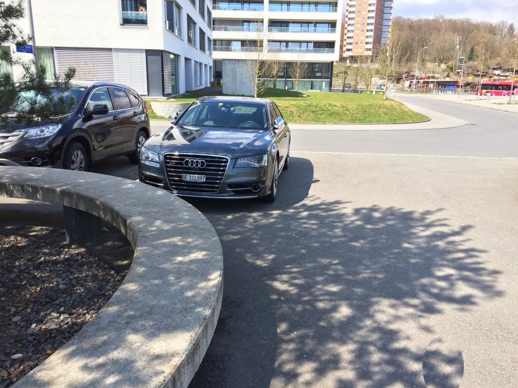 423064S8D41489.jpg