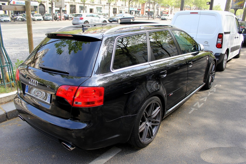 423511AUDIRS41203.jpg