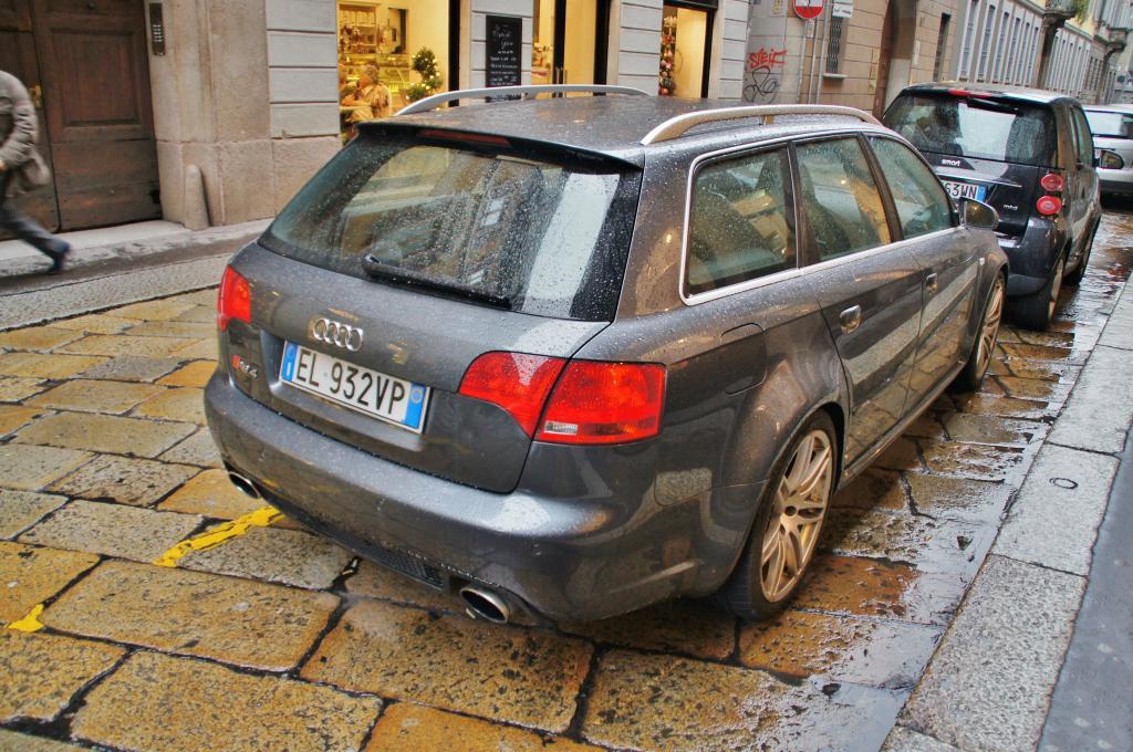 424320AUDIRS41577.jpg