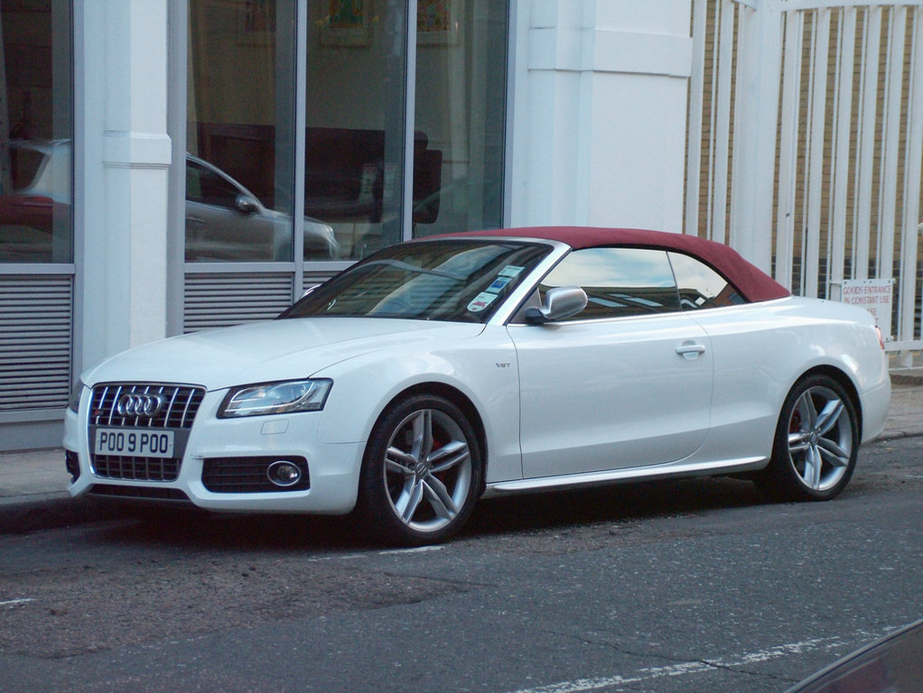 425429037S5ESQUIROU.jpg