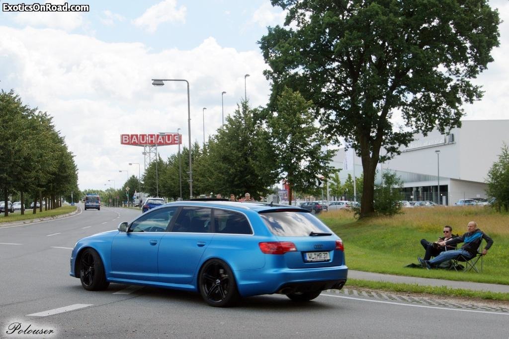 427137RS62248.jpg