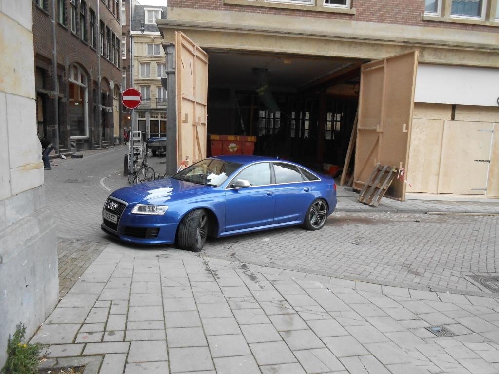 428061RS61432.jpg