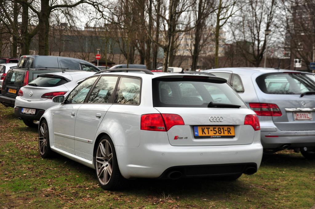 428562AUDIRS43166.jpg