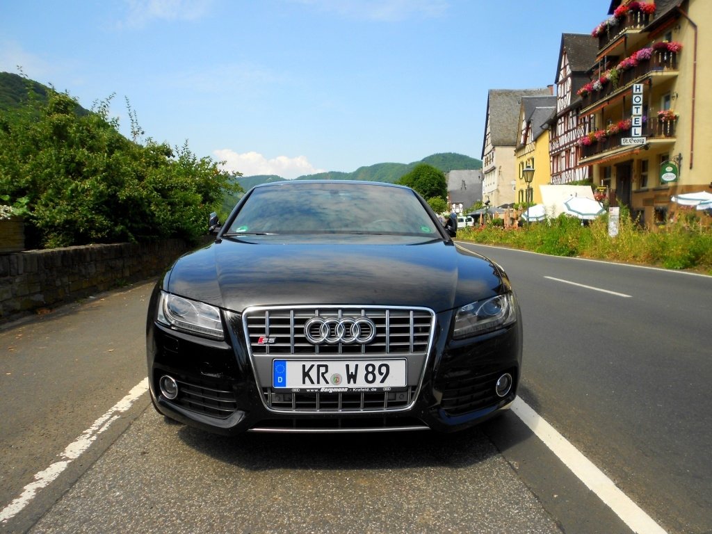 430660925S5.jpg