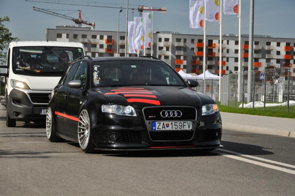 430813AUDIRS43358.jpg