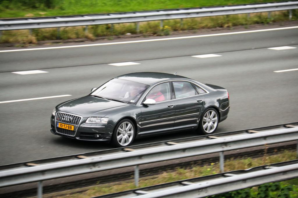 4320591880S8D3.jpg