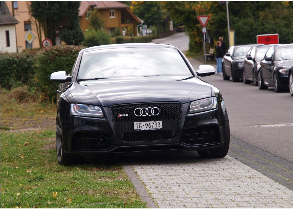 432394AUDIRS5509.jpg