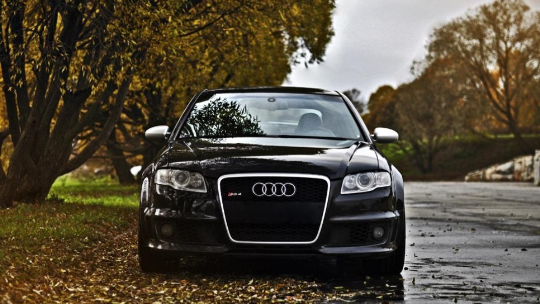 433128AUDIRS41060.jpg