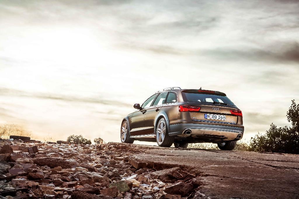 434370708AUDIA6C7ALLROAD.jpg