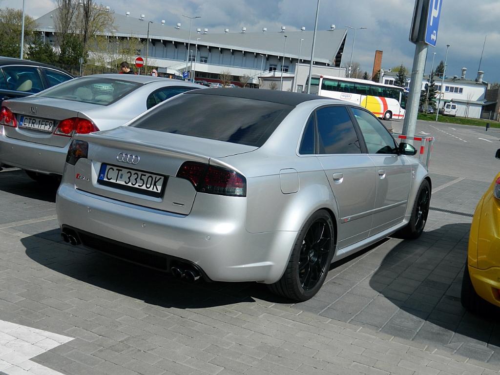 434805AUDIRS43190.jpg
