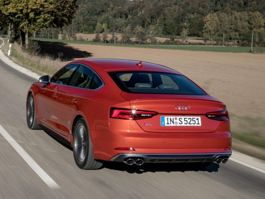 435745S5SPORTBACKB90064.jpg