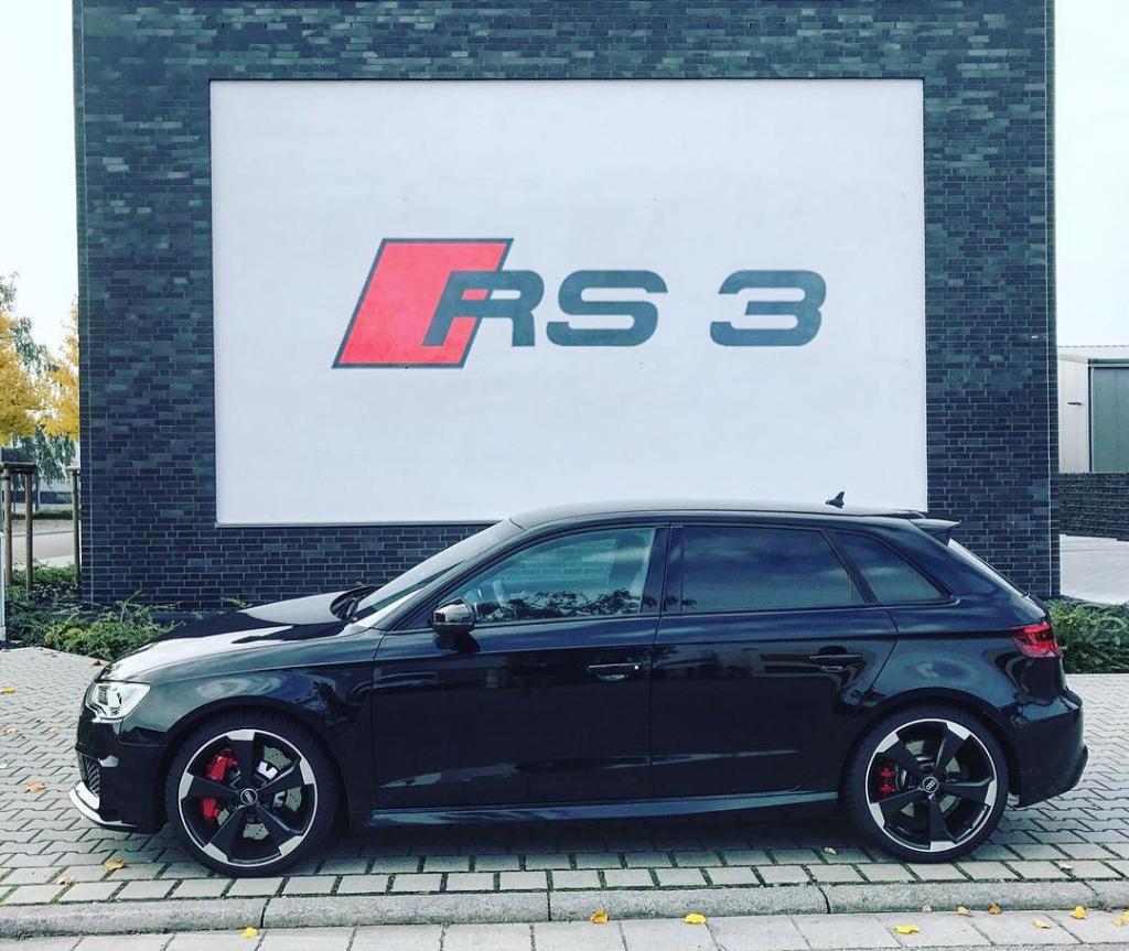 435798RS38V1622.jpg