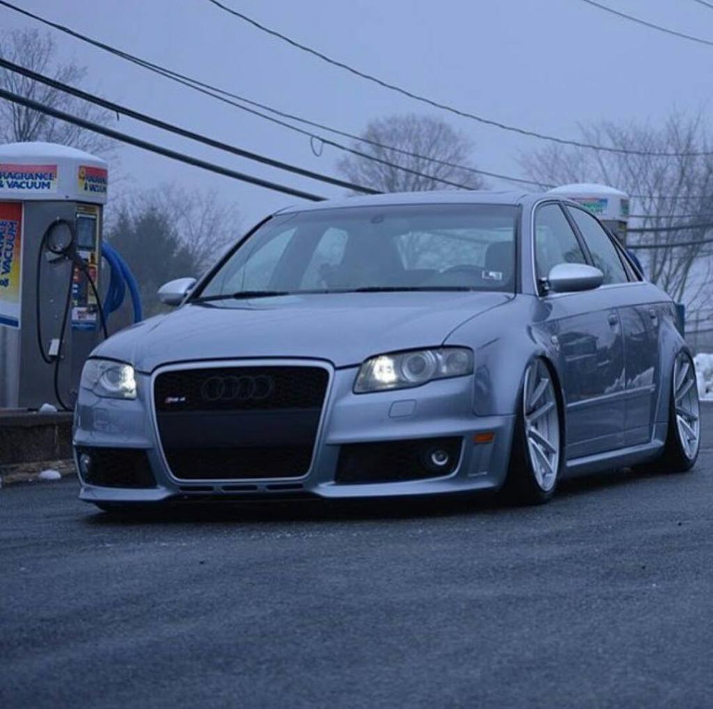 436576AUDIRS42663.jpg