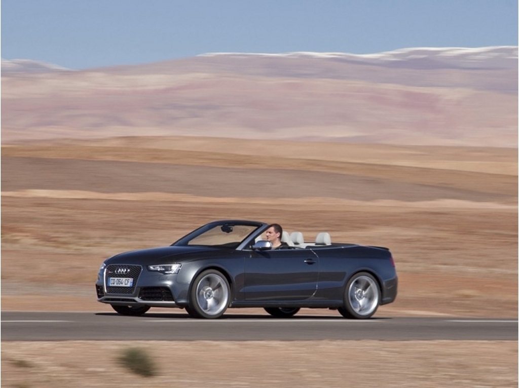 436678185RS5CABRIOLET.jpg