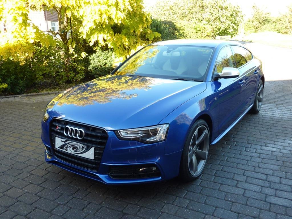 438032460S5SPORTBACK.jpg