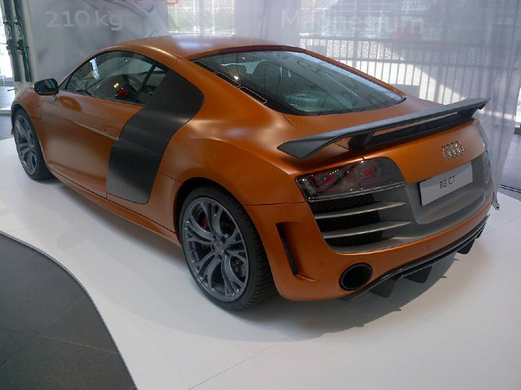 438661R8GT473.jpg