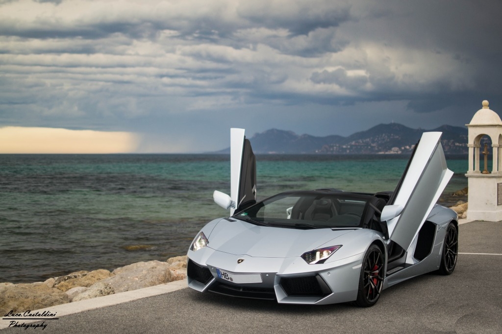 4388121011LAMBORGHINIAVENTADOR.jpg