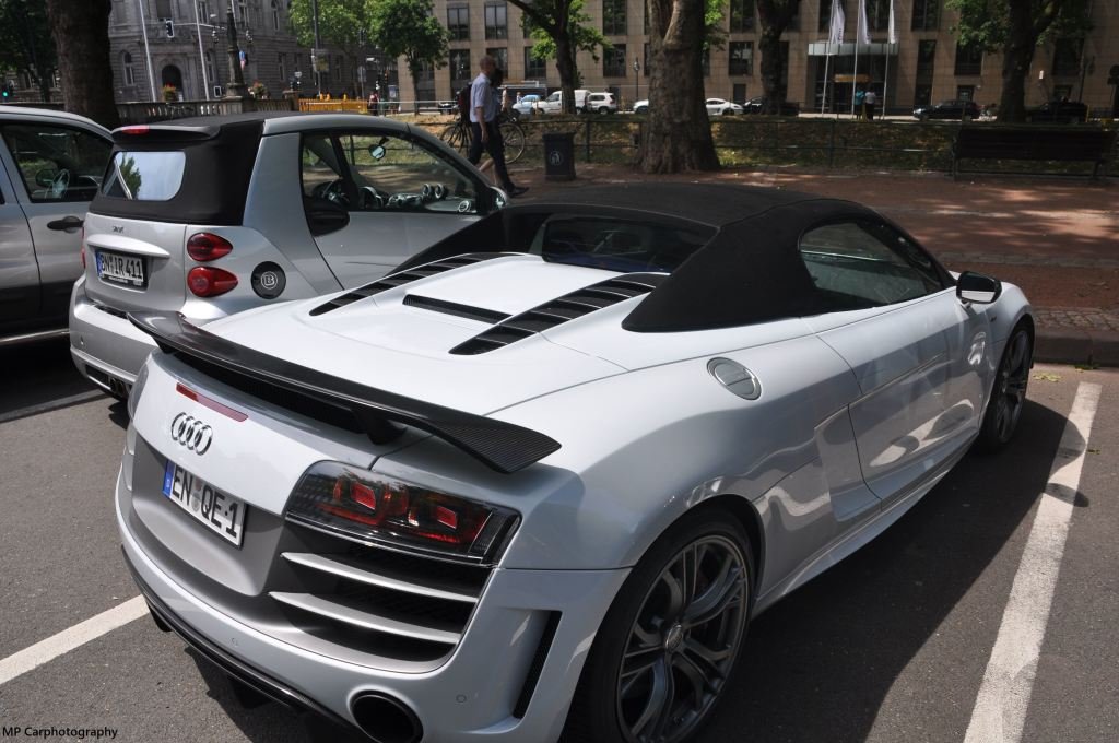 441261R8GT1495.jpg