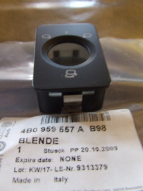 4417312048.jpg
