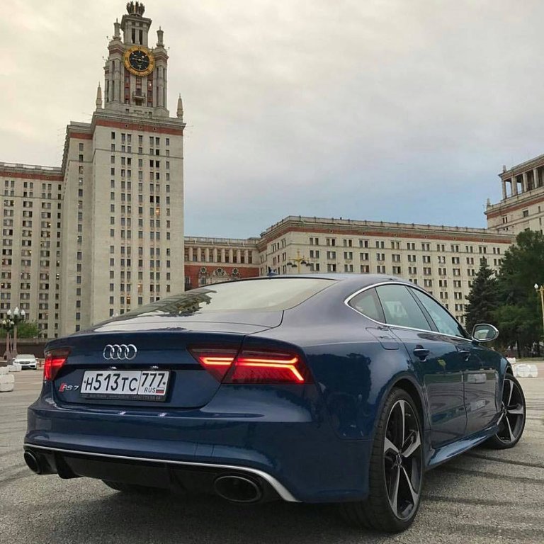 441819RS73338.jpg