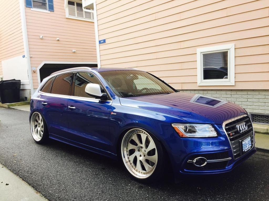 441923AUDISQ52122.jpg