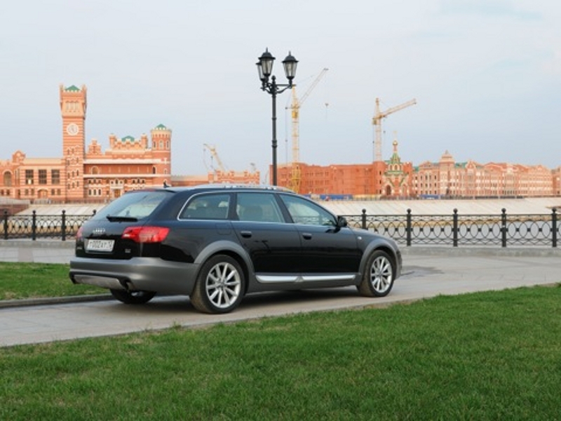443796472AUDIA6C6ALLROAD.jpg