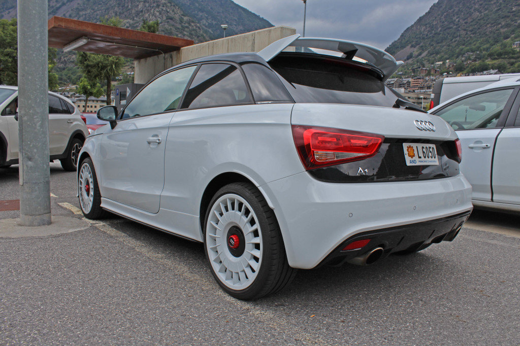 444200A1QUATTRO987.jpg