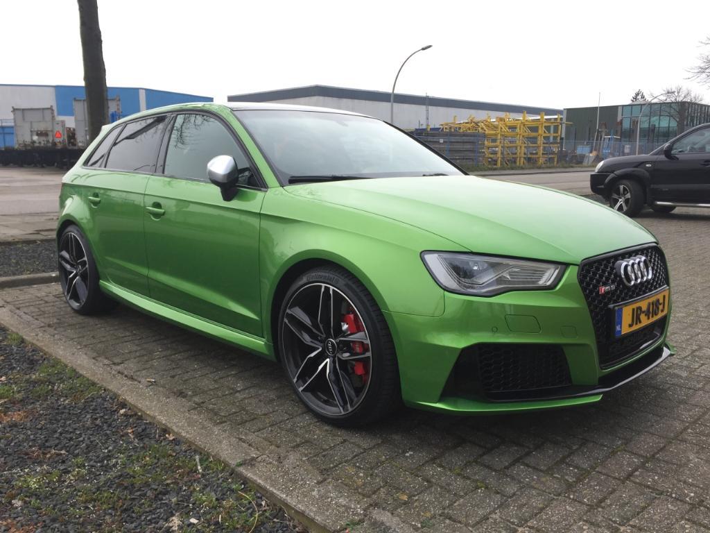 445489RS38V2176.jpg
