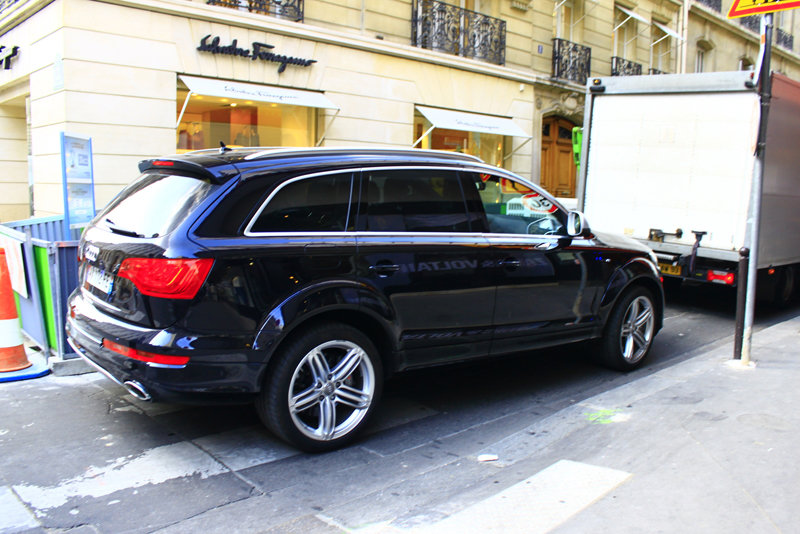 445982036Q7V12ESQUIROU.jpg