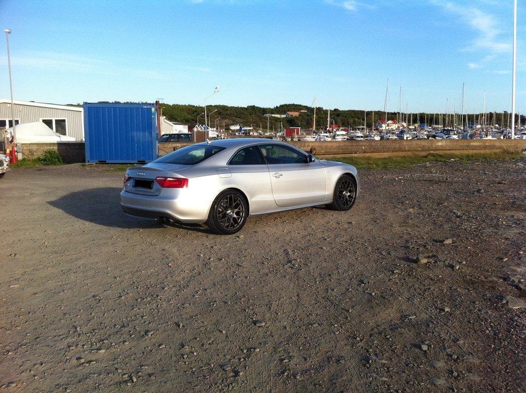 448791291S5ESQUIROU.jpg