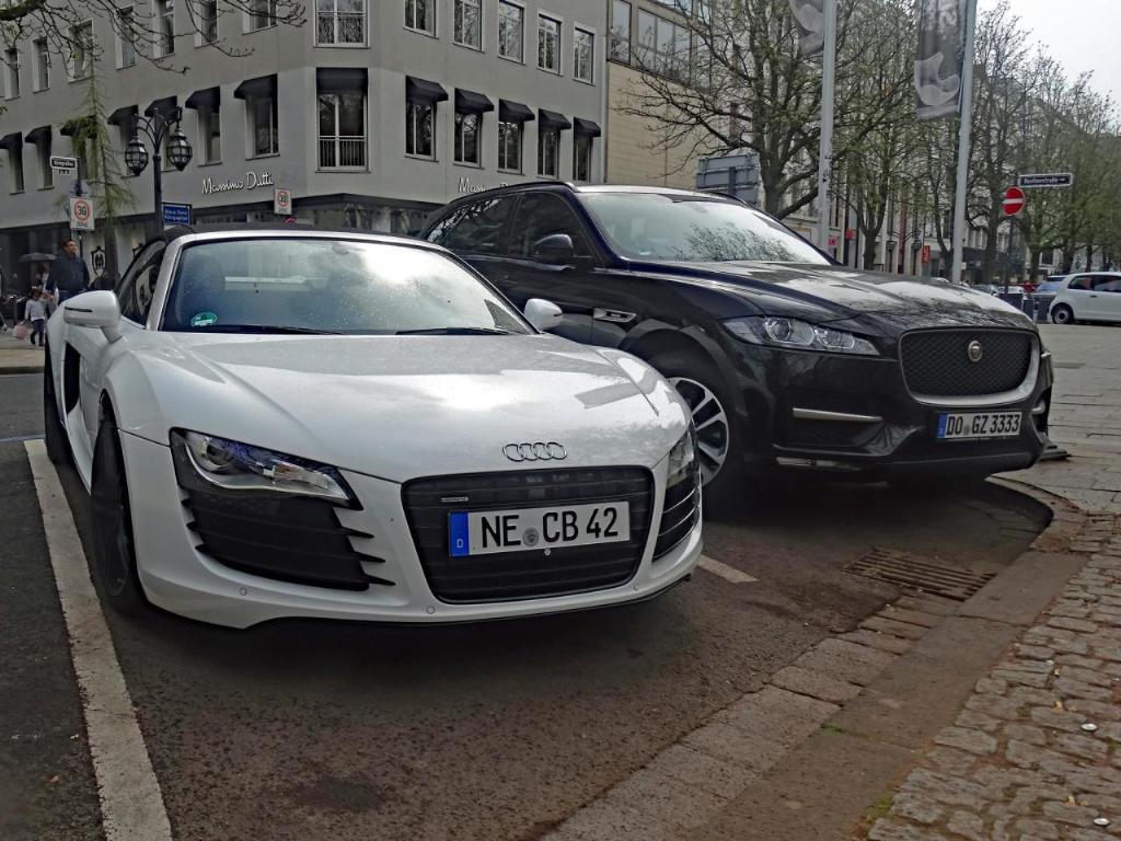 4497373140R8.jpg