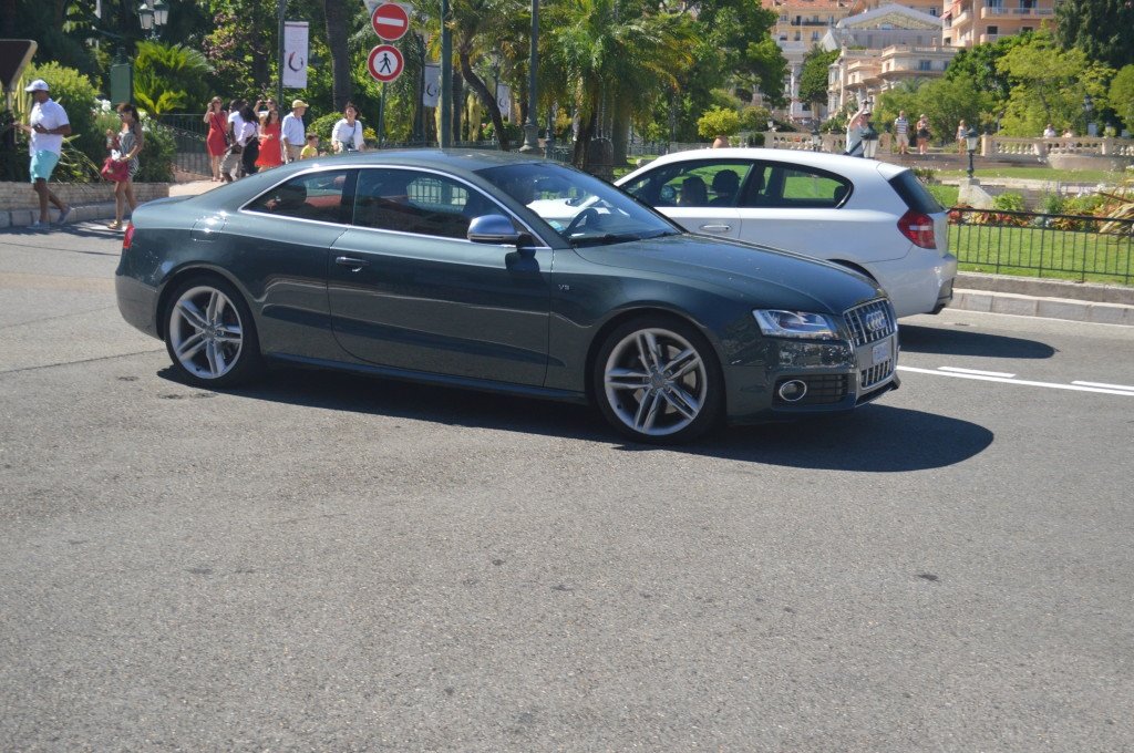 452664923S5.jpg