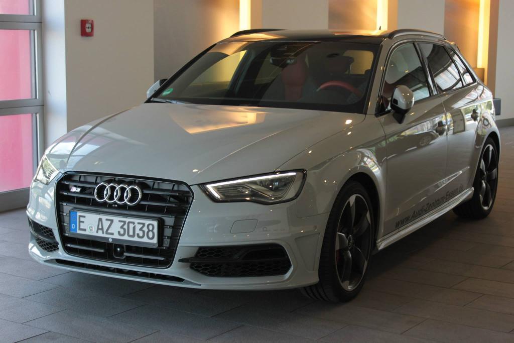 453878S38V588.jpg