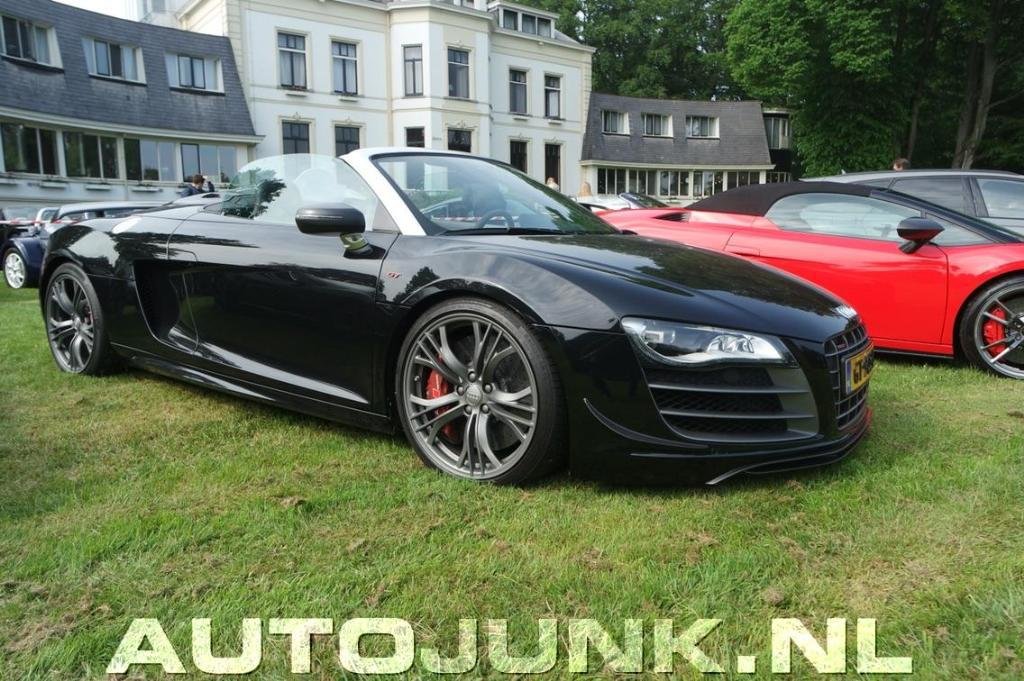 454420R8GT1657.jpg