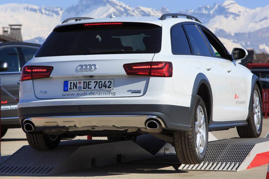 454778649AUDIA6C7ALLROAD.jpg